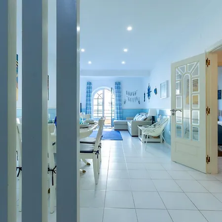 Santa Blue T2 - Santa Cruz Center Apartament Silveira (Lisbon)