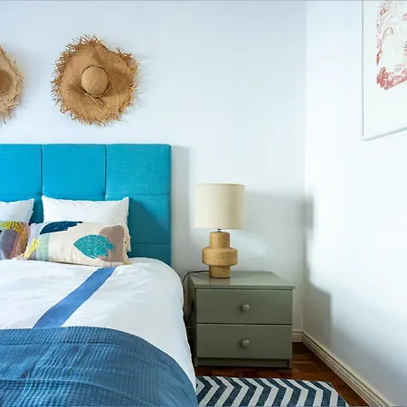 Santa Blue T2 - Santa Cruz Center * Silveira (Lisbon)