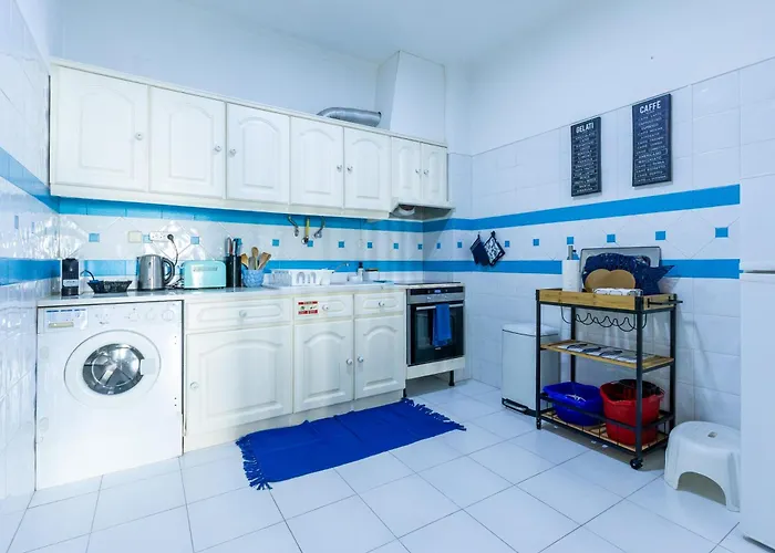 Santa Blue T2 - Santa Cruz Center